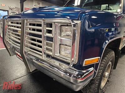 1987 Chevrolet R/V 10 Series V10   - Photo 2 - Bismarck, ND 58503