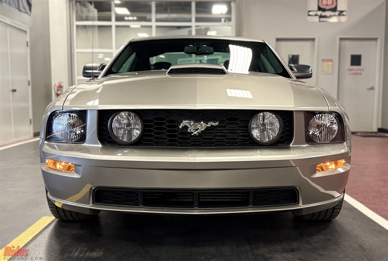 2008 Ford Mustang GT Deluxe   - Photo 38 - Bismarck, ND 58503