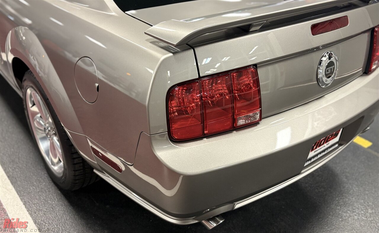 2008 Ford Mustang GT Deluxe   - Photo 17 - Bismarck, ND 58503