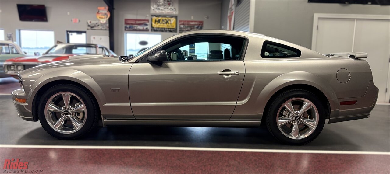 2008 Ford Mustang GT Deluxe   - Photo 4 - Bismarck, ND 58503