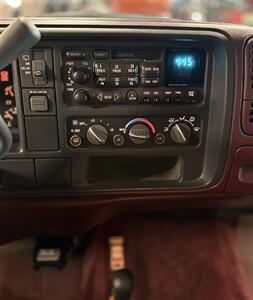 1995 Chevrolet Suburban K1500   - Photo 42 - Bismarck, ND 58503