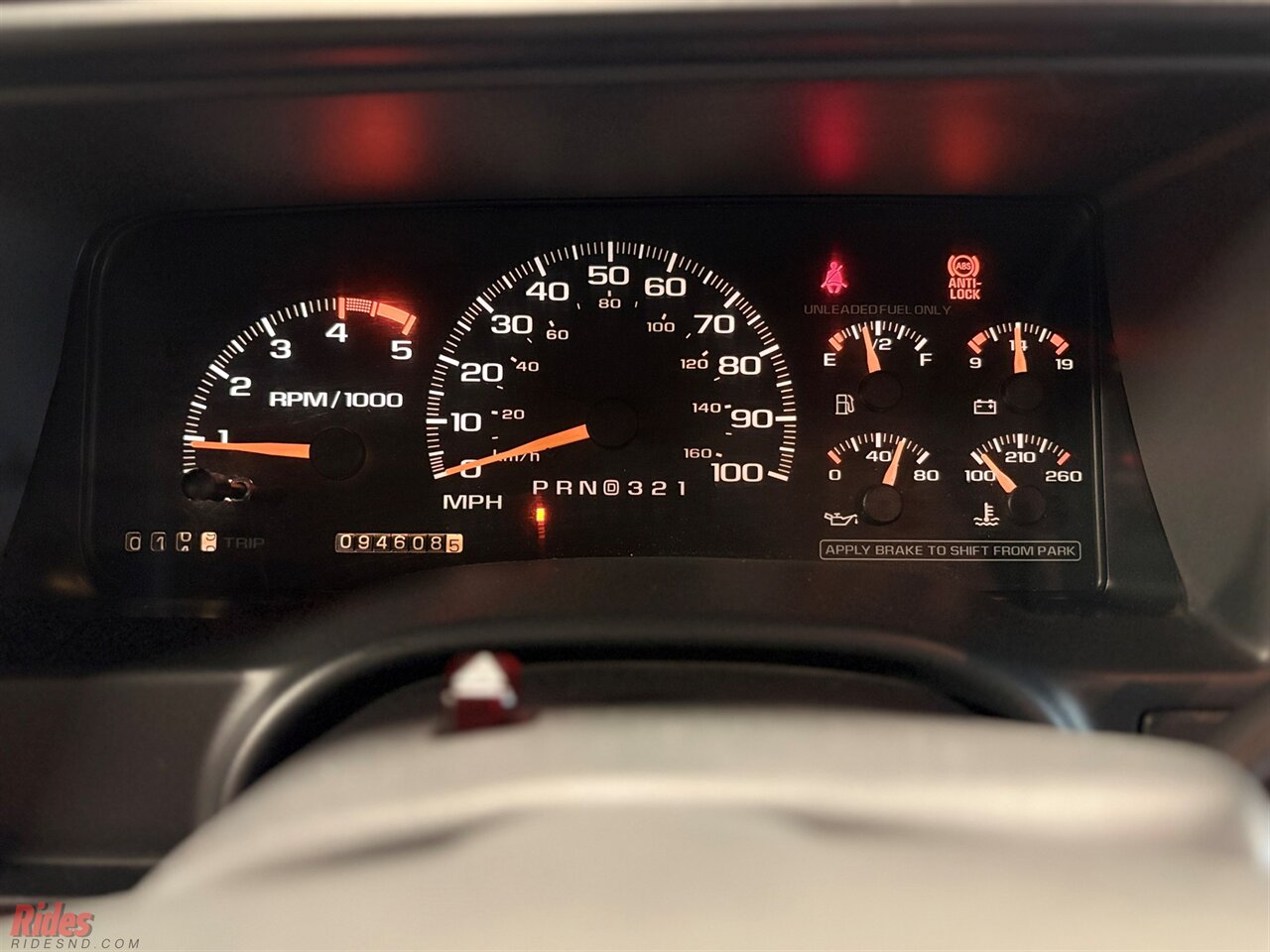 1995 Chevrolet Suburban K1500   - Photo 40 - Bismarck, ND 58503