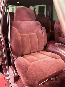 1995 Chevrolet Suburban K1500   - Photo 29 - Bismarck, ND 58503