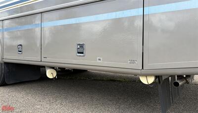 2000 Fleetwood Bounder   - Photo 7 - Bismarck, ND 58503