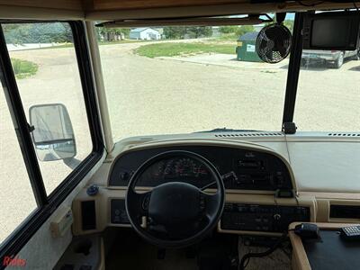 2000 Fleetwood Bounder   - Photo 25 - Bismarck, ND 58503