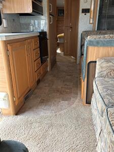2000 Fleetwood Bounder   - Photo 32 - Bismarck, ND 58503