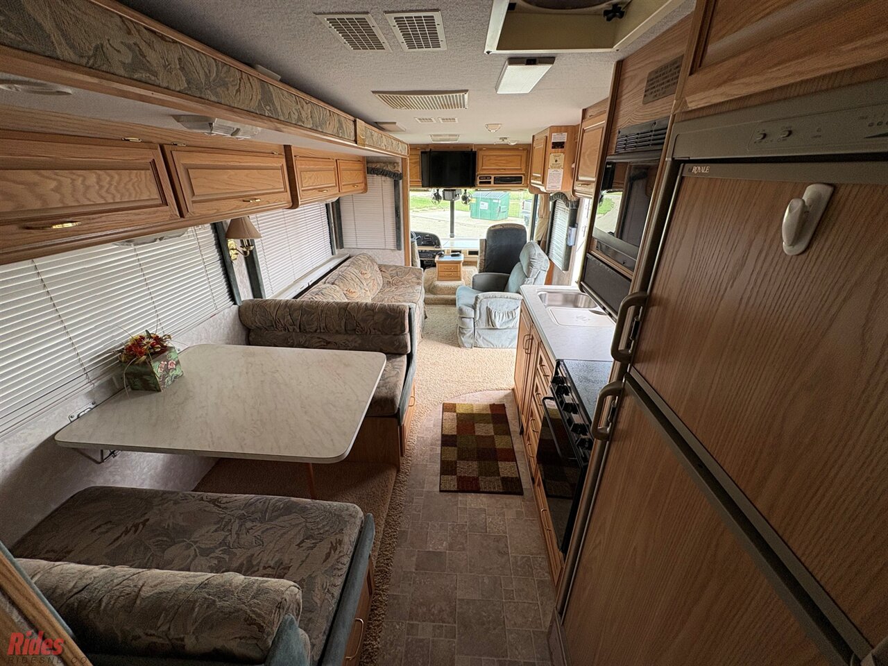 2000 Fleetwood Bounder   - Photo 46 - Bismarck, ND 58503