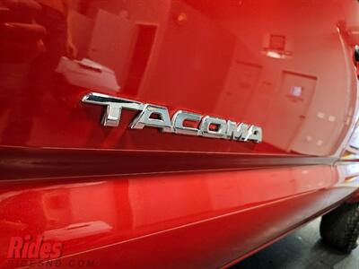 2013 Toyota Tacoma V6   - Photo 6 - Bismarck, ND 58503