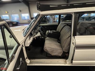 1968 Jeep Wagoneer LS  Custom Hodson Build - Photo 11 - Bismarck, ND 58503