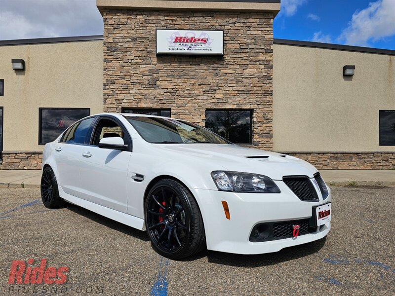 2009 Pontiac G8 GT - Photo 1 - Bismarck, ND 58503