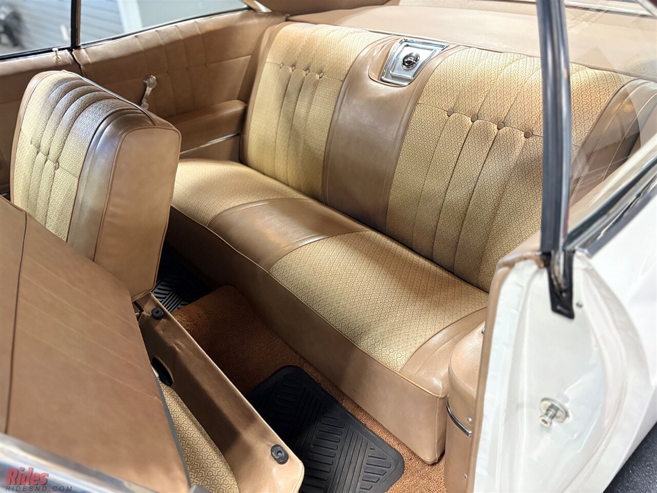 1965 Chevrolet Impala Coupe   - Photo 13 - Bismarck, ND 58503