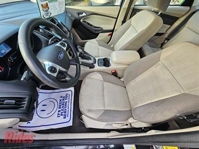 2014 Ford Focus SE   - Photo 10 - Bismarck, ND 58503