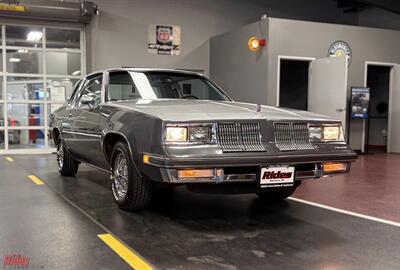1982 Oldsmobile Cutlass Supreme   - Photo 2 - Bismarck, ND 58503