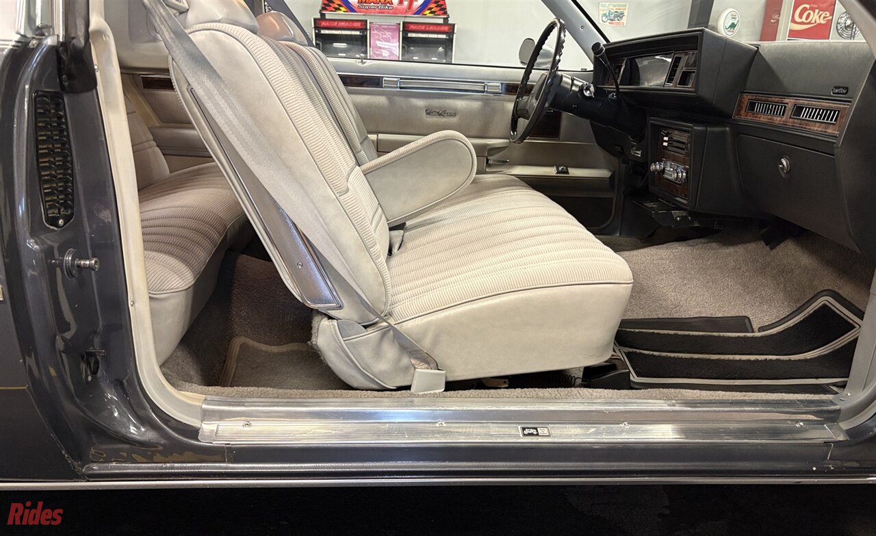 1982 Oldsmobile Cutlass Supreme   - Photo 31 - Bismarck, ND 58503