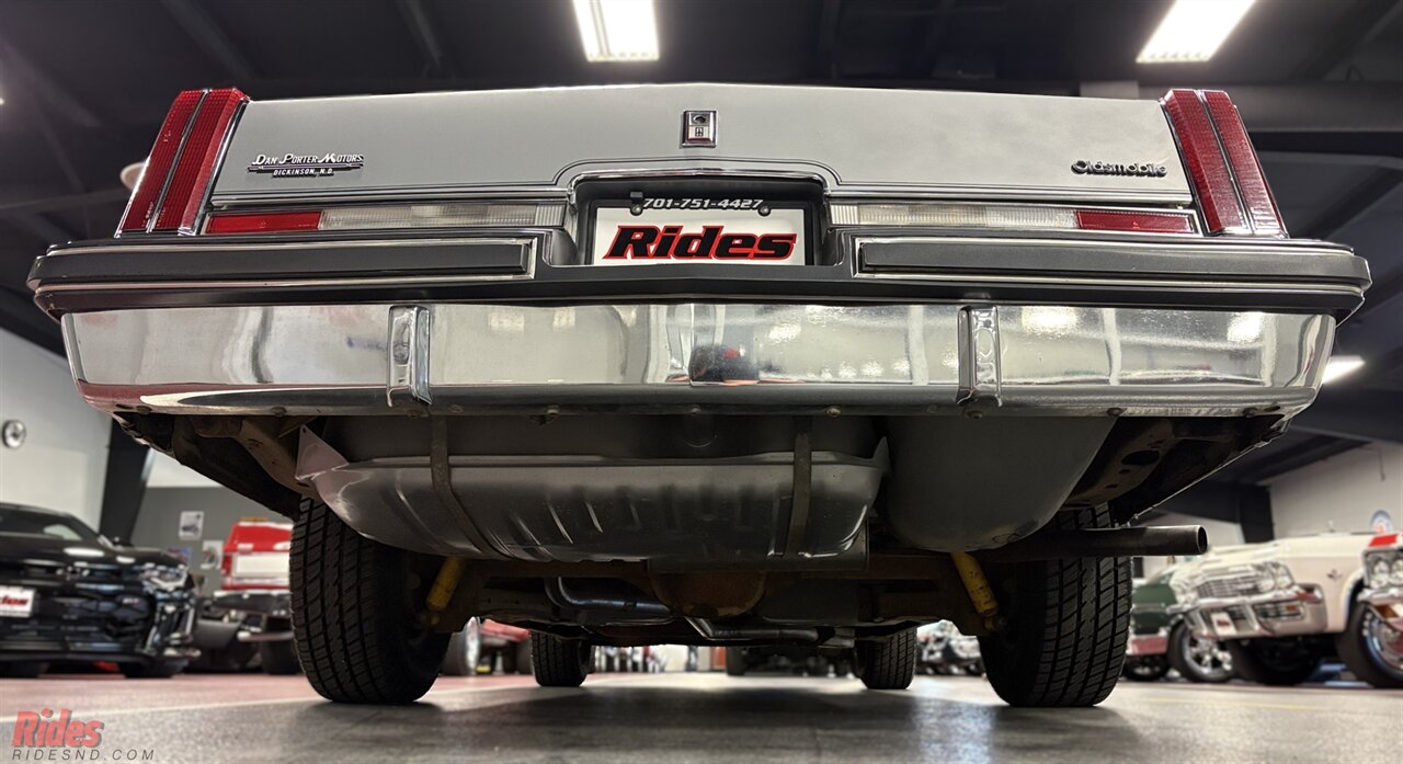 1982 Oldsmobile Cutlass Supreme   - Photo 24 - Bismarck, ND 58503