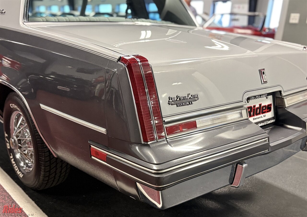 1982 Oldsmobile Cutlass Supreme   - Photo 18 - Bismarck, ND 58503