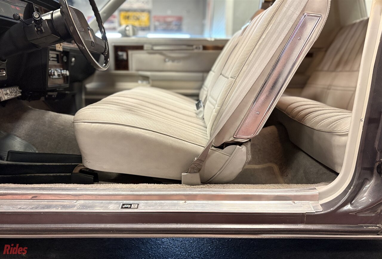1982 Oldsmobile Cutlass Supreme   - Photo 11 - Bismarck, ND 58503