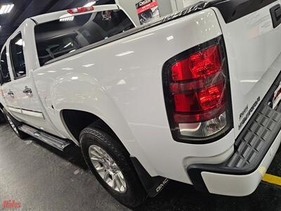 2007 GMC Sierra 1500 Denali - Photo 10 - Bismarck, ND 58503