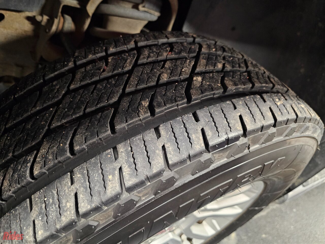 2007 GMC Sierra 1500 Denali - Photo 4 - Bismarck, ND 58503