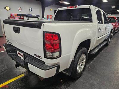 2007 GMC Sierra 1500 Denali - Photo 12 - Bismarck, ND 58503