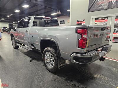 2024 Chevrolet Silverado 3500 High Country   - Photo 10 - Bismarck, ND 58503