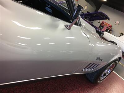 1969 Chevrolet Corvette   - Photo 15 - Bismarck, ND 58503