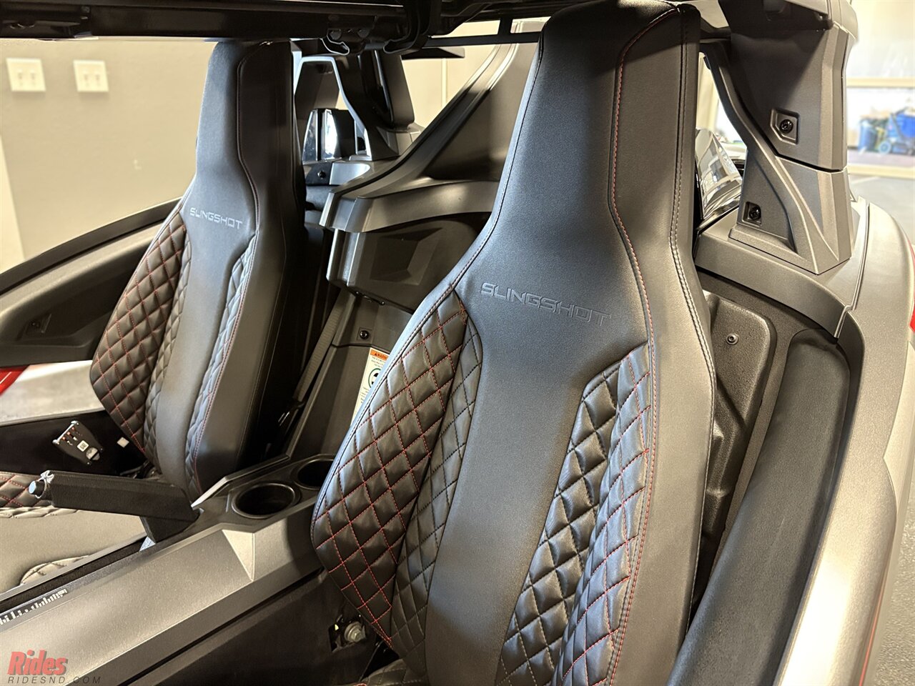 2018 Polaris Slingshot Grand Touring LE   - Photo 32 - Bismarck, ND 58503