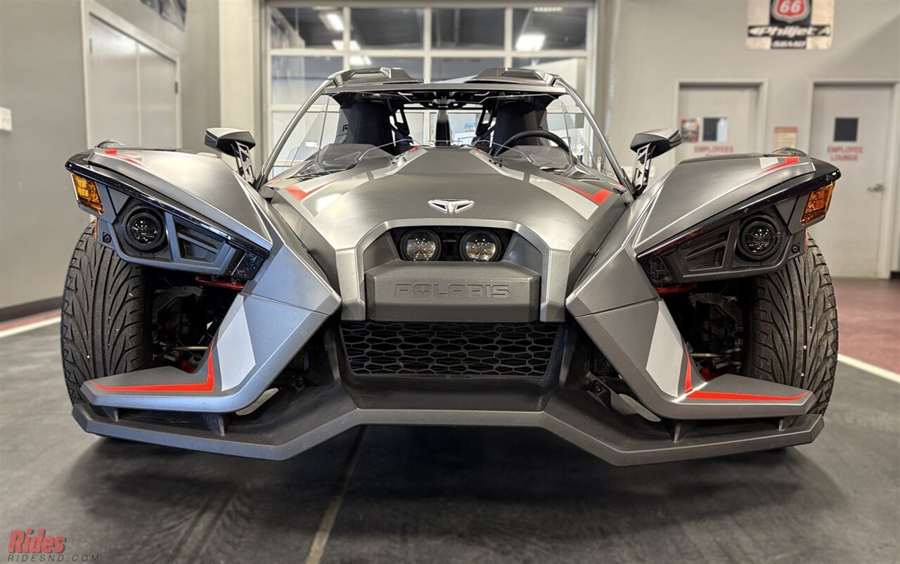 2018 Polaris Slingshot Grand Touring LE   - Photo 22 - Bismarck, ND 58503