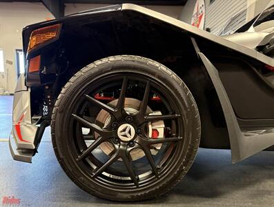 2018 Polaris Slingshot Grand Touring LE   - Photo 4 - Bismarck, ND 58503