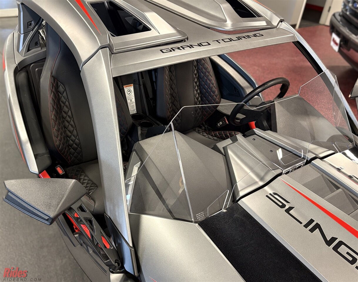 2018 Polaris Slingshot Grand Touring LE   - Photo 17 - Bismarck, ND 58503