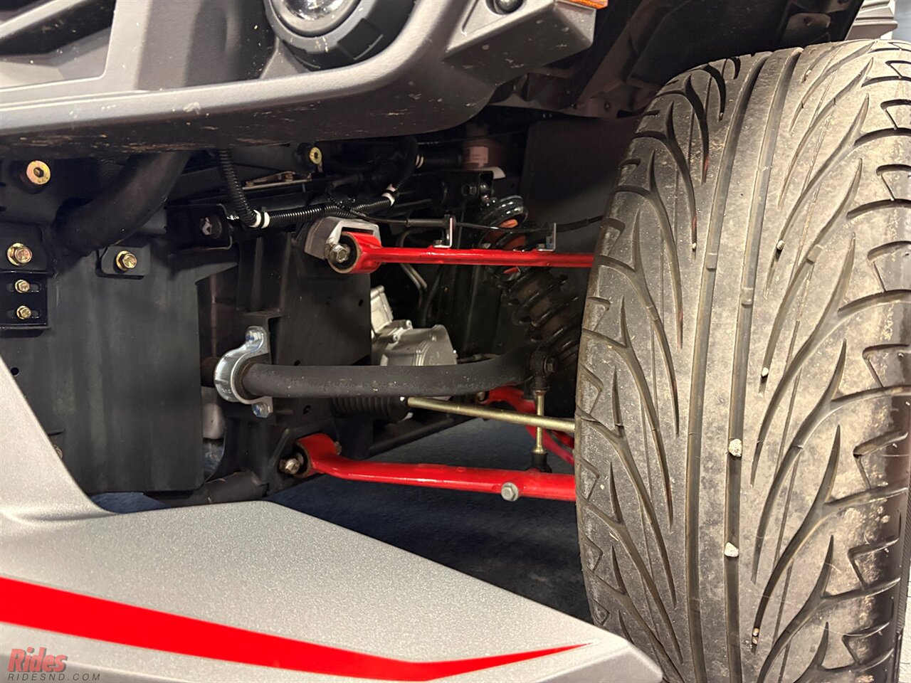 2018 Polaris Slingshot Grand Touring LE   - Photo 5 - Bismarck, ND 58503