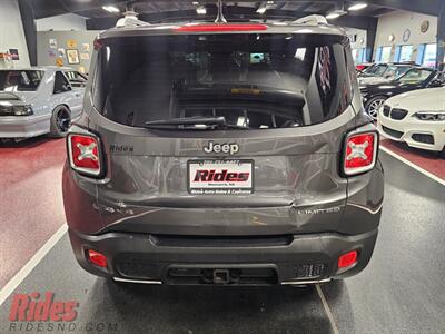 2017 Jeep Renegade Limited   - Photo 9 - Bismarck, ND 58503