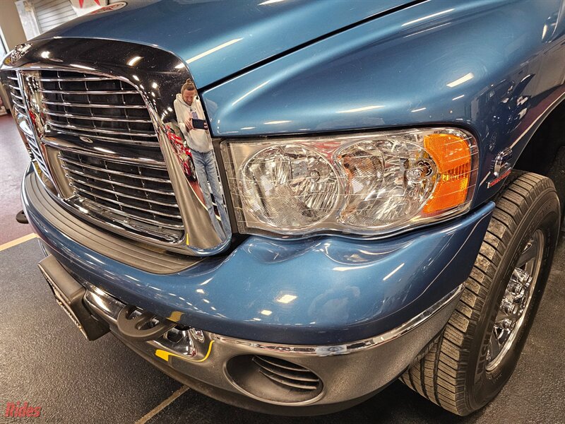 2004 Dodge Ram 2500 SLT  