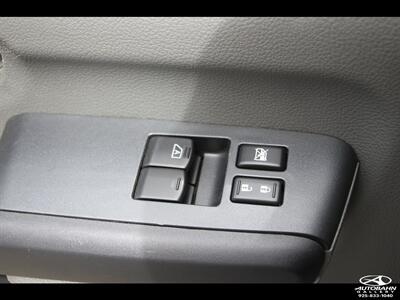 2020 Nissan NV 2500 HD Cargo S Standard Roof 146.1 " WB ***ONE-OWNER*** - Photo 13 - Dublin, CA 94568