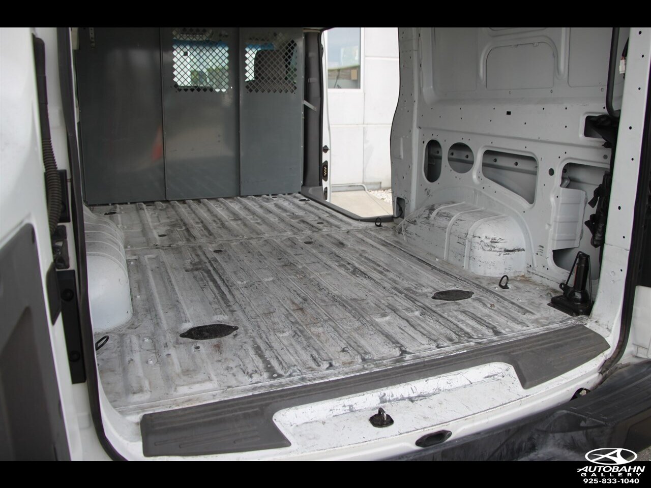 2020 Nissan NV 2500 HD Cargo S Standard Roof 146.1 " WB ***ONE-OWNER*** - Photo 36 - Dublin, CA 94568