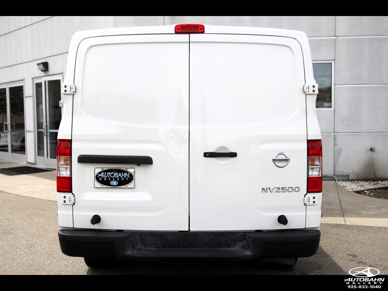 2020 Nissan NV 2500 HD Cargo S Standard Roof 146.1 " WB ***ONE-OWNER*** - Photo 6 - Dublin, CA 94568