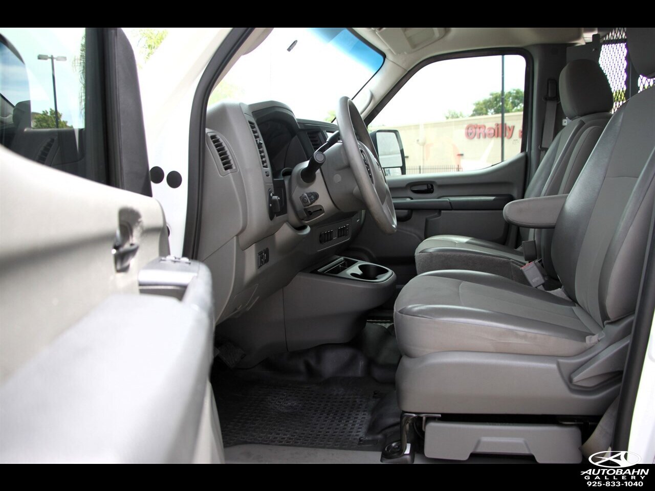 2020 Nissan NV 2500 HD Cargo S Standard Roof 146.1 " WB ***ONE-OWNER*** - Photo 27 - Dublin, CA 94568