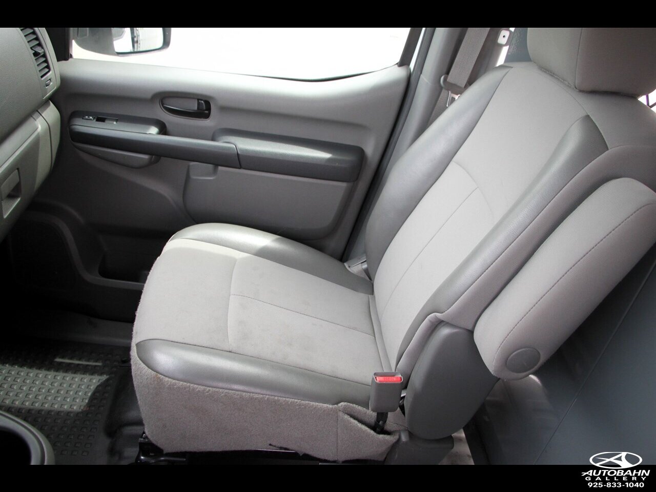 2020 Nissan NV 2500 HD Cargo S Standard Roof 146.1 " WB ***ONE-OWNER*** - Photo 30 - Dublin, CA 94568