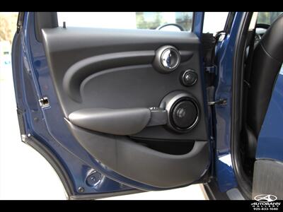 2015 MINI Cooper ***6-SPEEED MANUAL***   - Photo 13 - Dublin, CA 94568