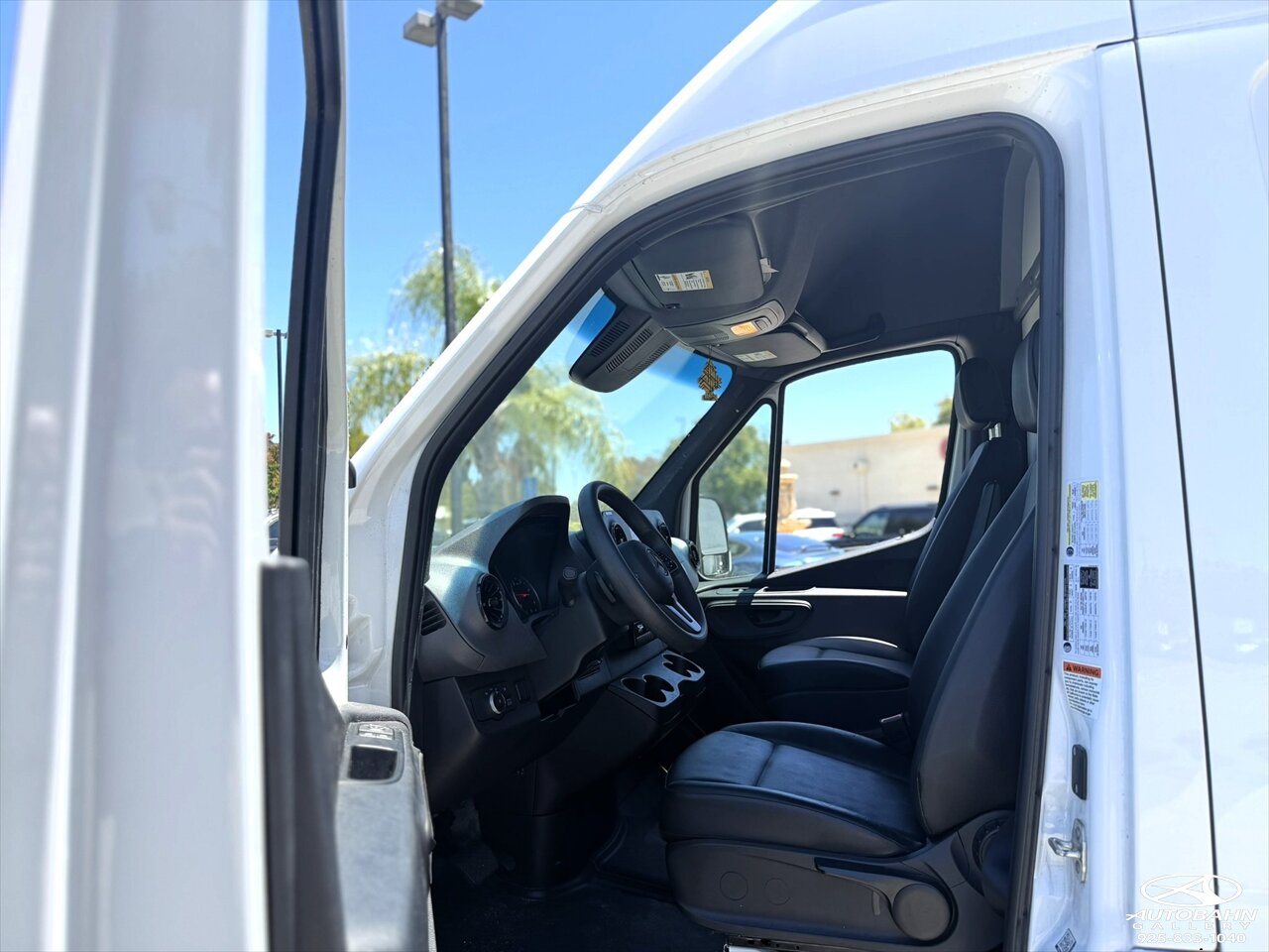 2024 Mercedes-Benz Sprinter 2500 ***Fully Equipped Mobile Pet Grooming Van*** - Photo 20 - Dublin, CA 94568