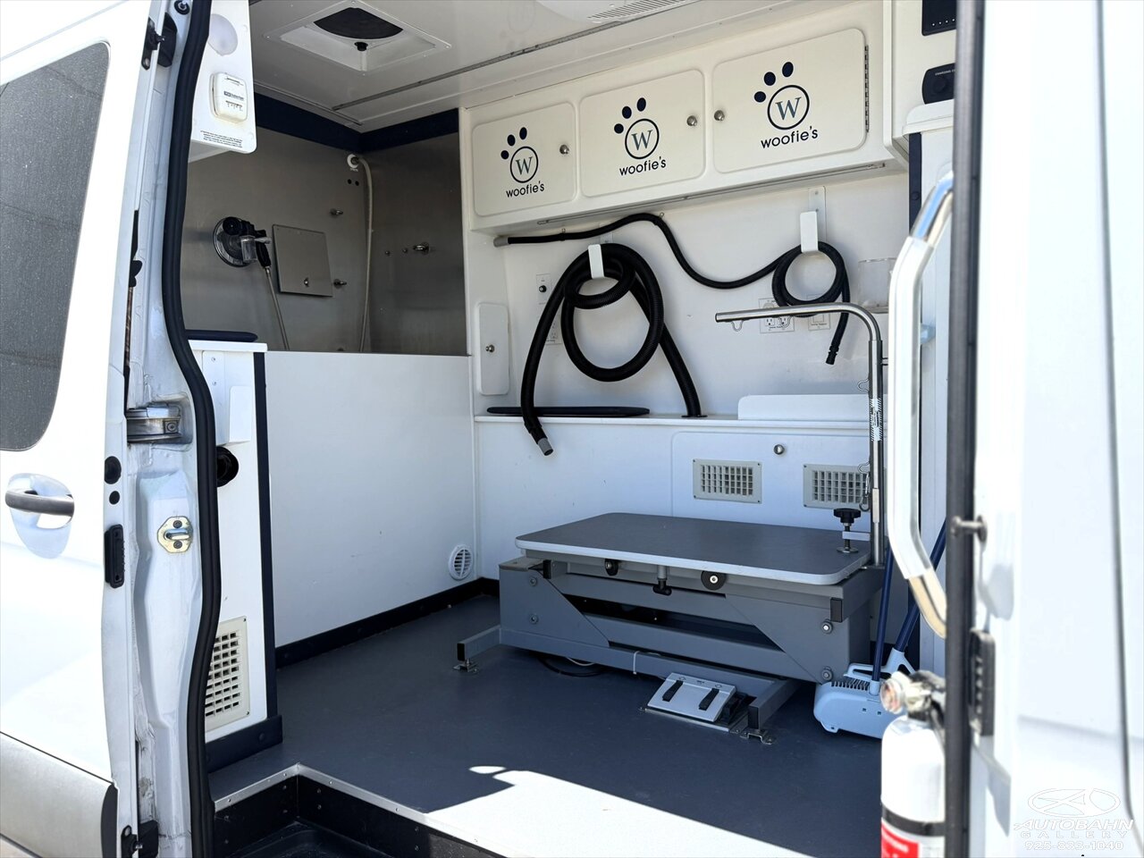 2024 Mercedes-Benz Sprinter 2500 ***Fully Equipped Mobile Pet Grooming Van*** - Photo 10 - Dublin, CA 94568