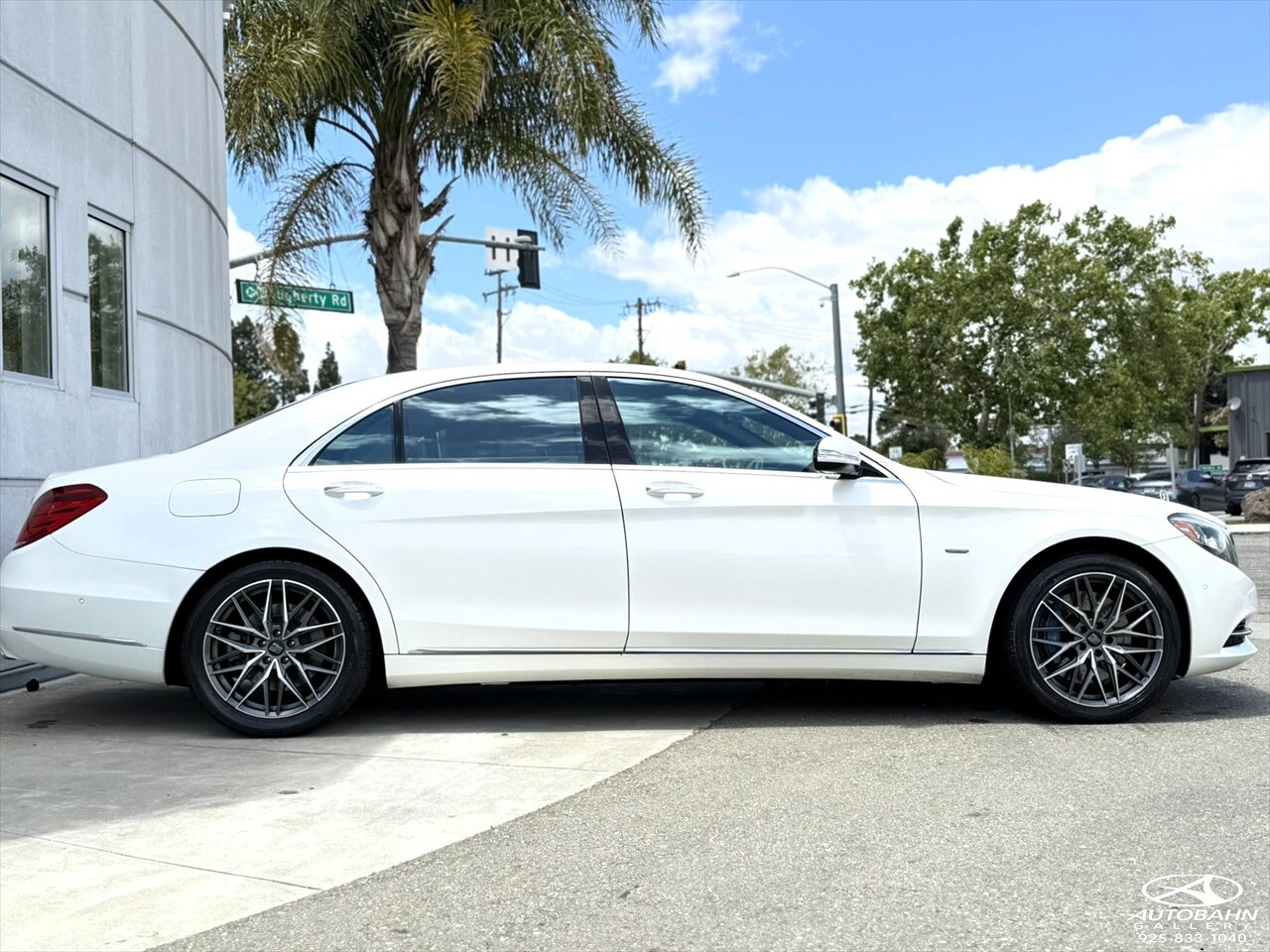 2017 Mercedes-Benz S 550e ***Premium Package*** - Photo 5 - Dublin, CA 94568