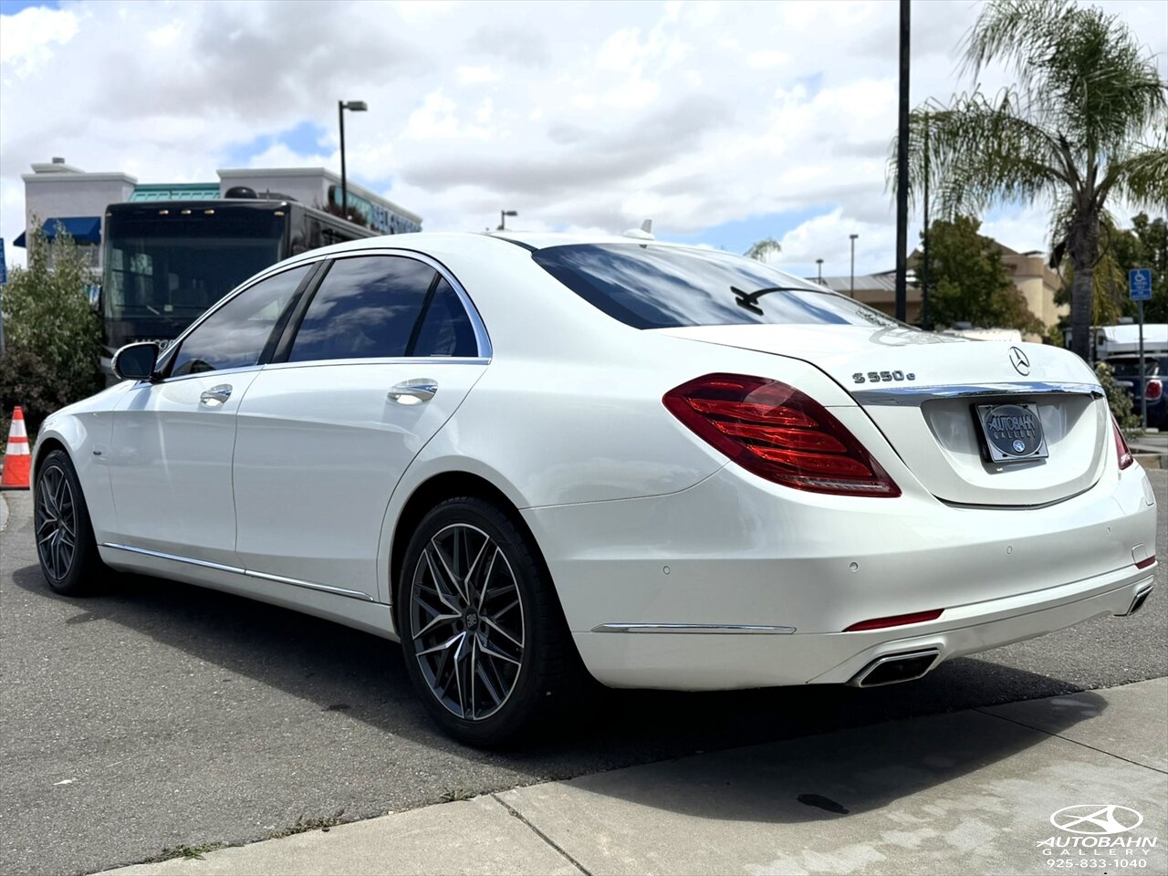 2017 Mercedes-Benz S 550e ***Premium Package*** - Photo 8 - Dublin, CA 94568