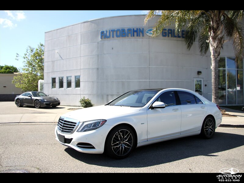designo Diamond White Metallic 2017 Mercedes-Benz S-Class S 550e Sedan Sedan Rear-Wheel Drive Automatic