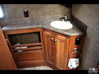 2015 Ford Tiffin Motorhomes ALLEGRO 31 SA - Photo 41 - Dublin, CA 94568