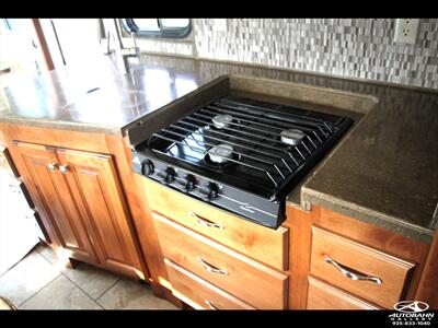 2015 Ford Tiffin Motorhomes ALLEGRO 31 SA - Photo 45 - Dublin, CA 94568