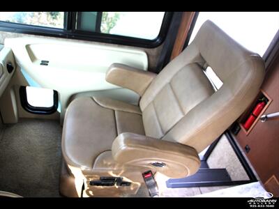 2015 Ford Tiffin Motorhomes ALLEGRO 31 SA - Photo 21 - Dublin, CA 94568