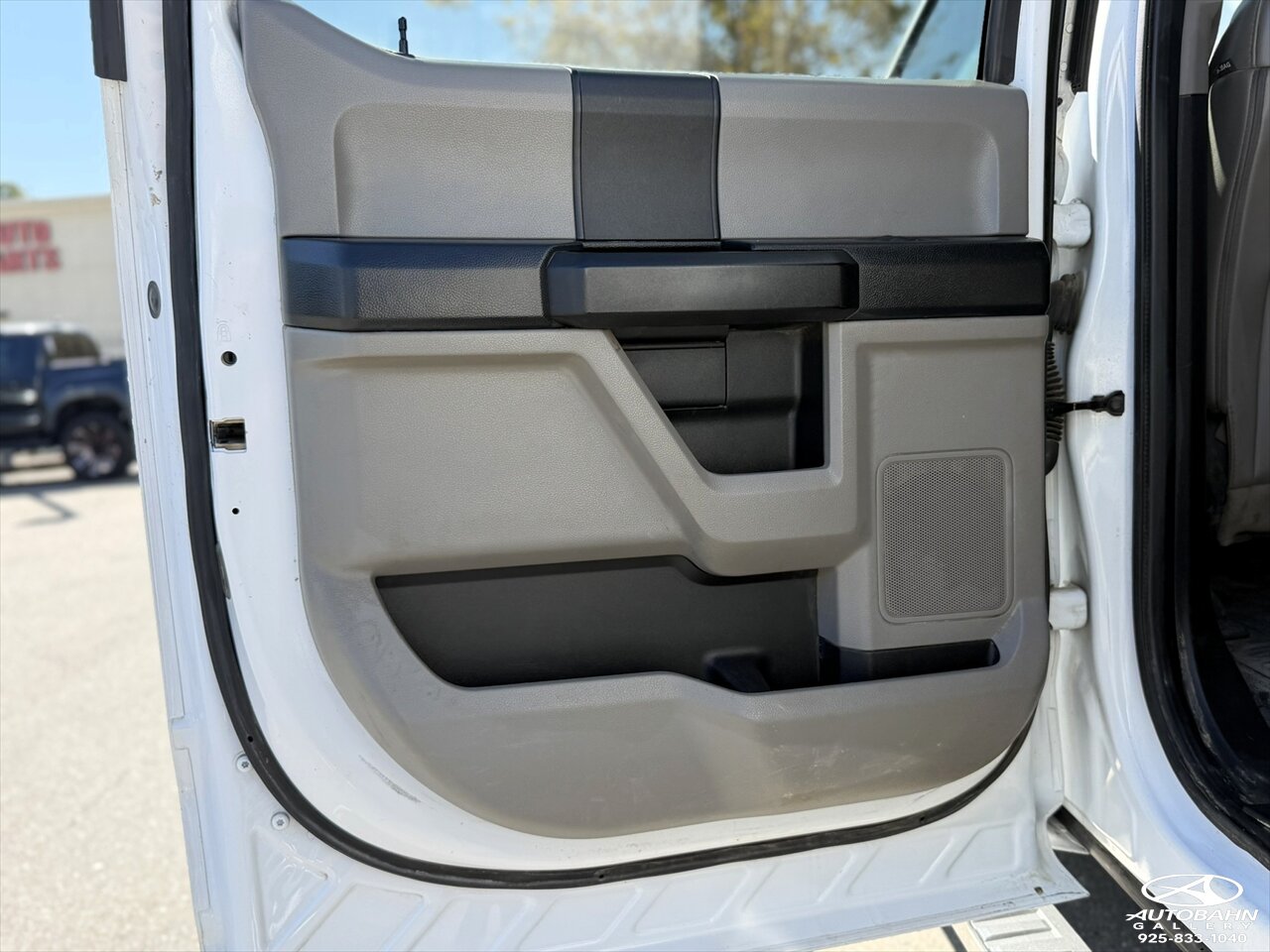 2019 Ford F-450 XL Super Duty - Photo 15 - Dublin, CA 94568