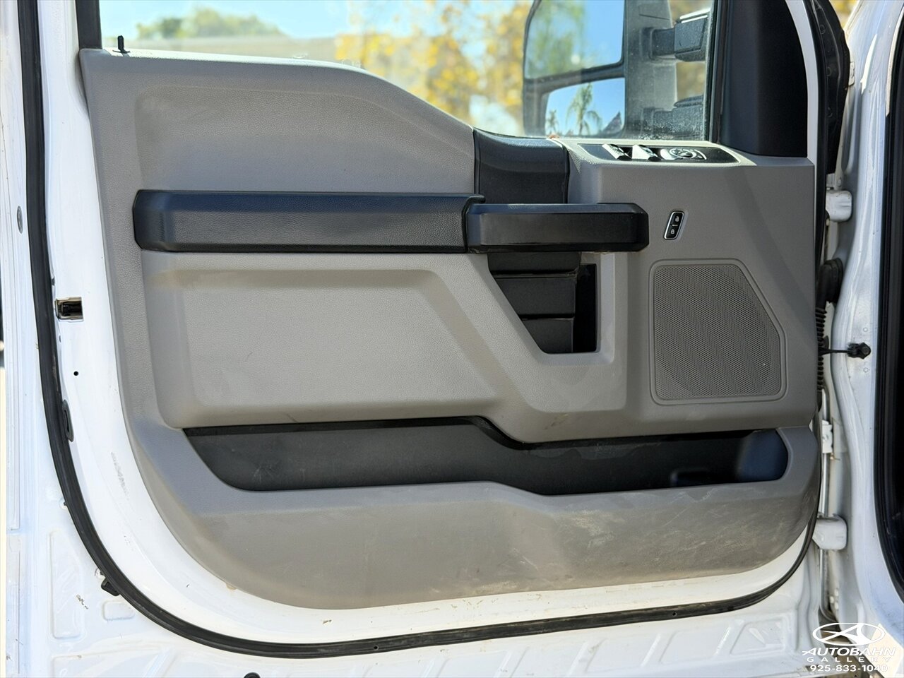 2019 Ford F-450 XL Super Duty - Photo 13 - Dublin, CA 94568
