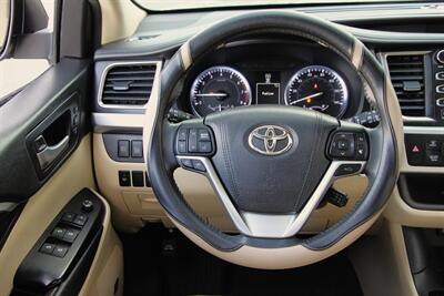 2016 Toyota Highlander Limited  **Driver Technology Package** - Photo 32 - Dublin, CA 94568